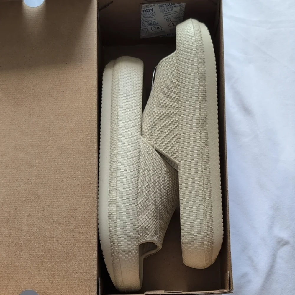 32 Degrees Slide Sandals